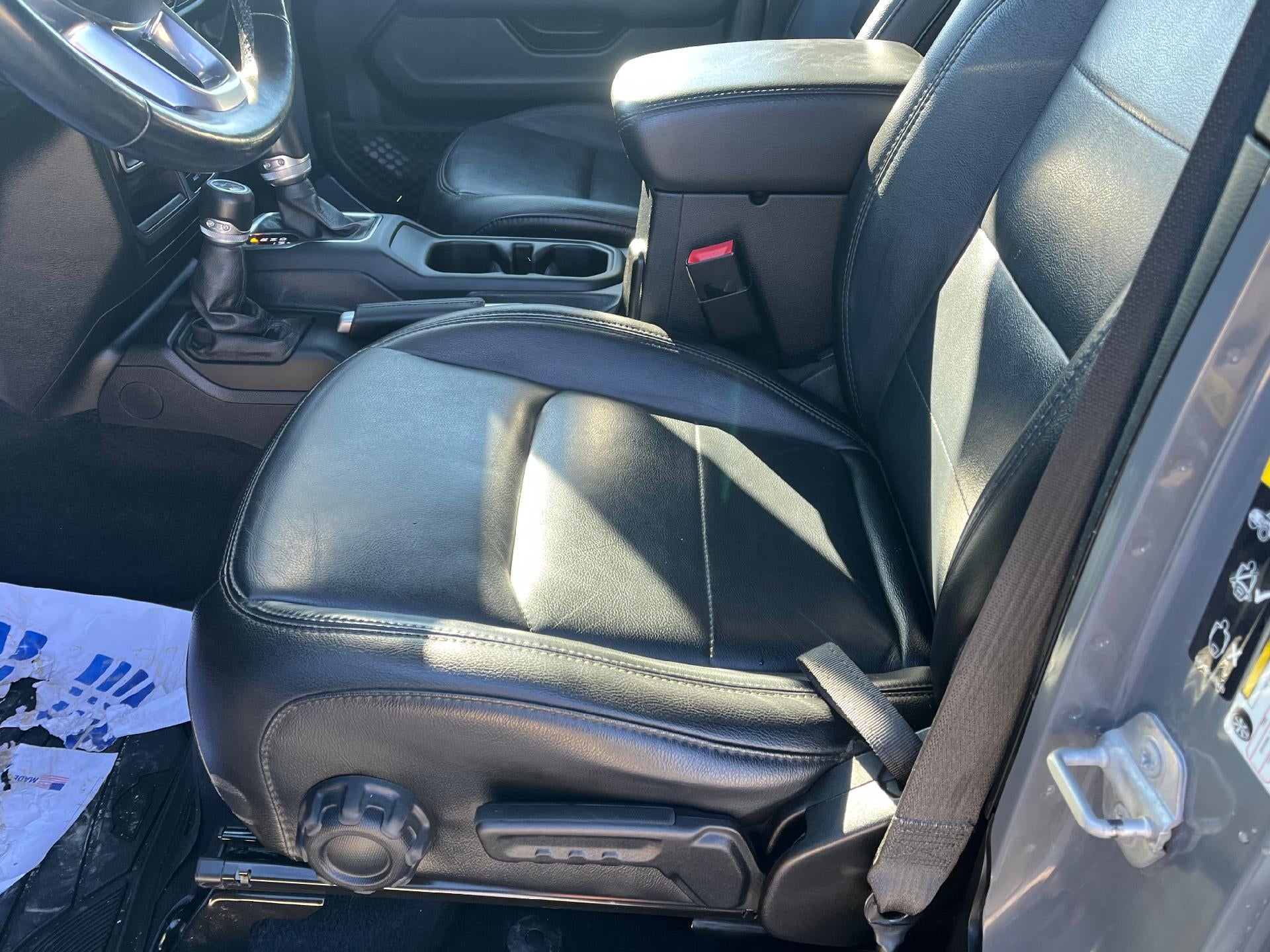 2020 Jeep Wrangler Unlimited Sahara Altitude