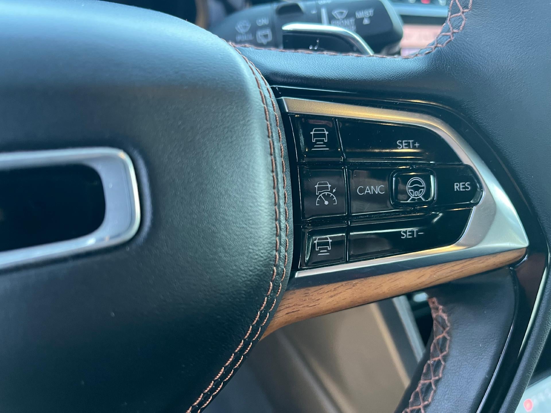 2023 Jeep Grand Cherokee Summit Reserve