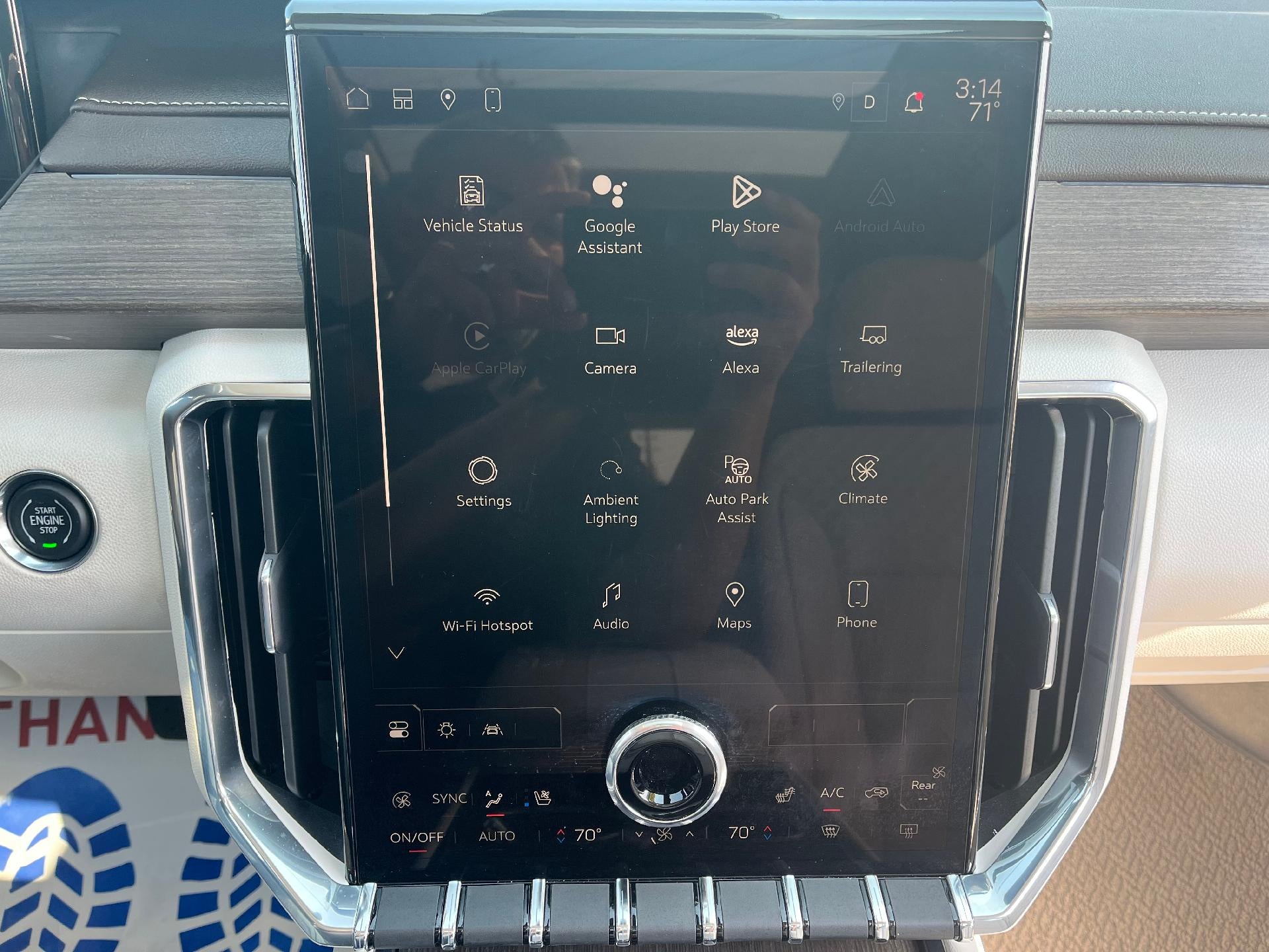 2024 GMC Acadia Denali