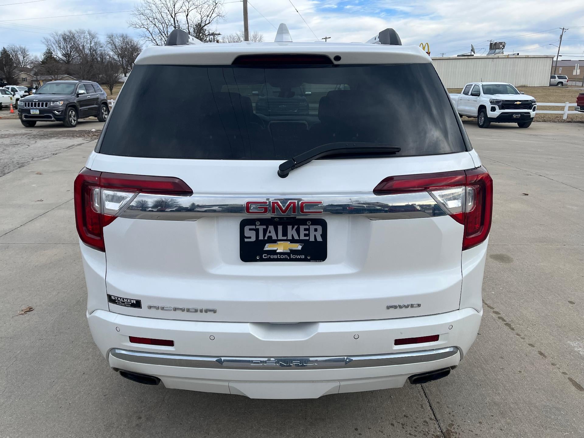 2023 GMC Acadia Denali