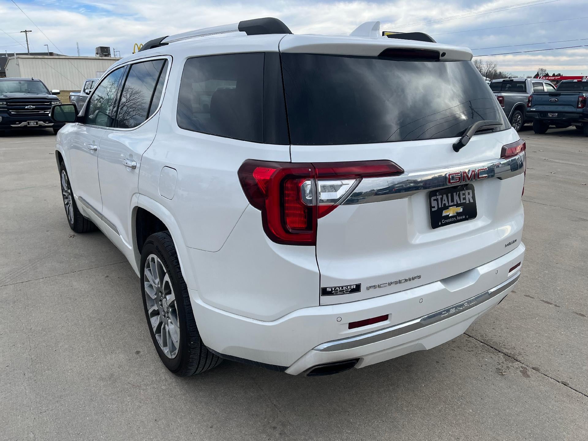 2023 GMC Acadia Denali