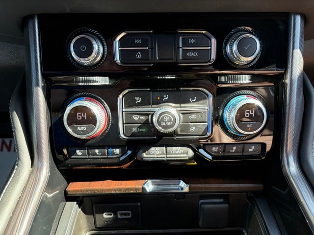 2023 GMC Yukon Denali Ultimate