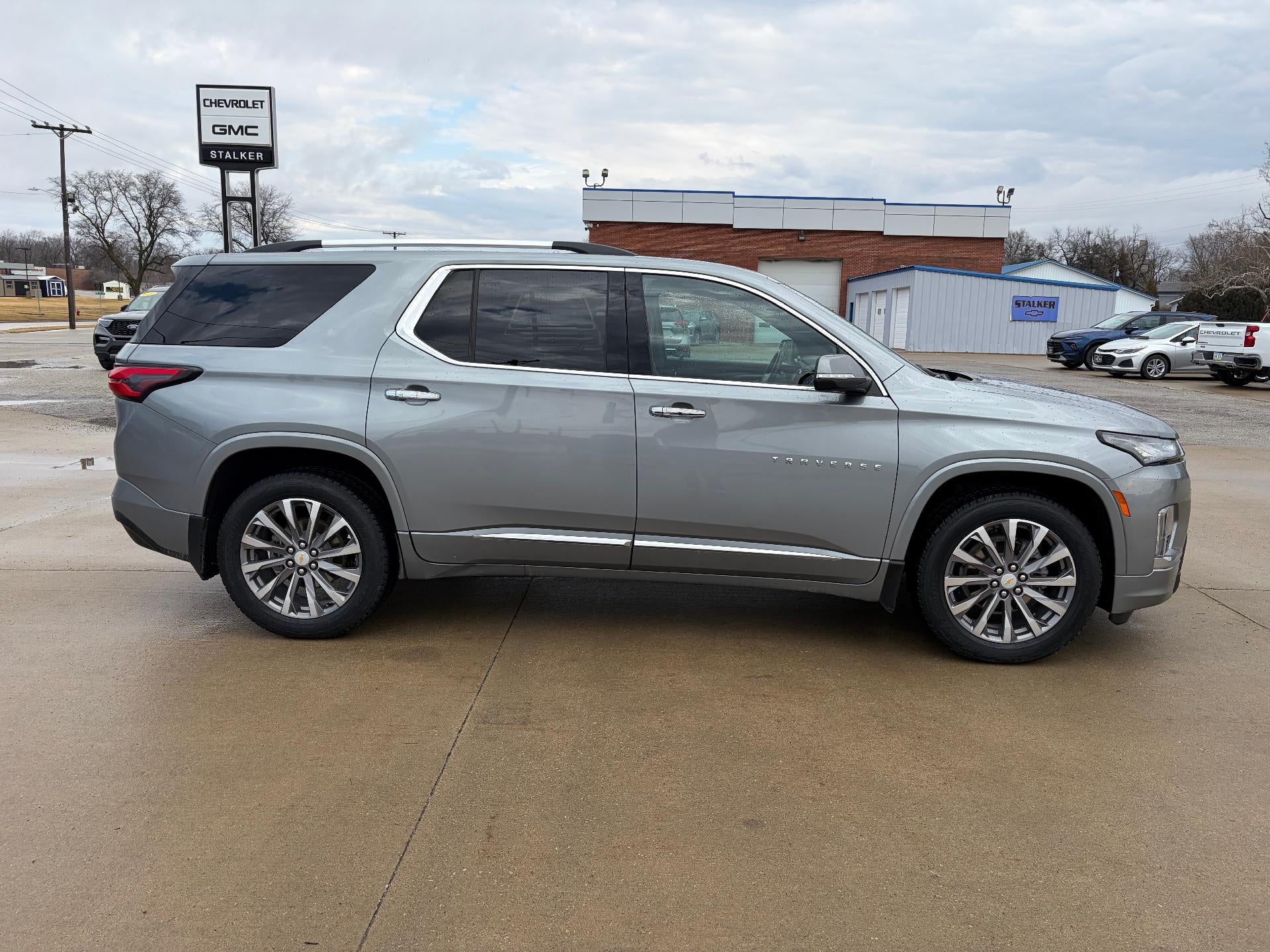 2023 Chevrolet Traverse Premier