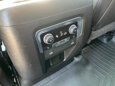 2022 Chevrolet Suburban High Country