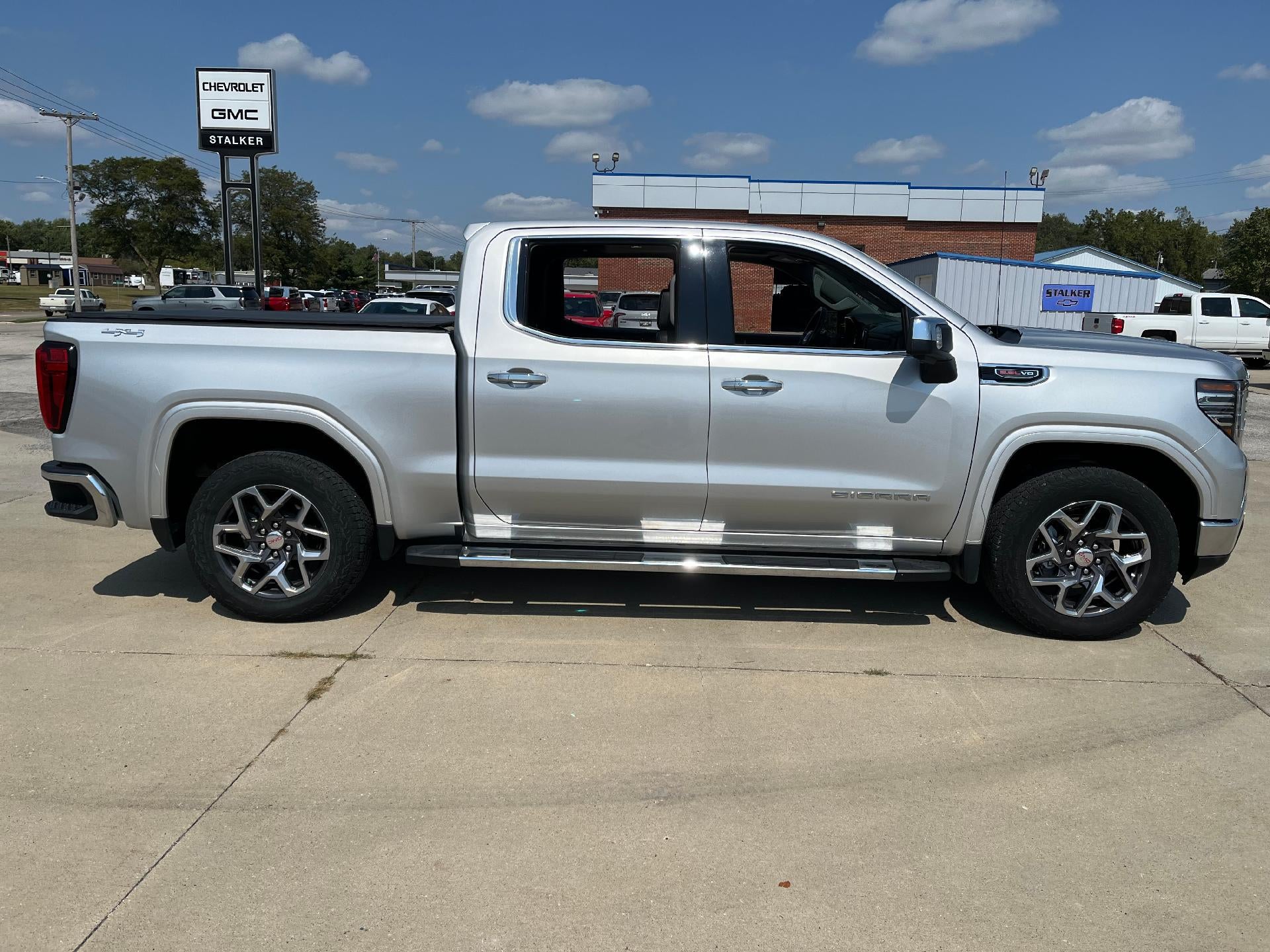 2022 GMC Sierra 1500 SLT