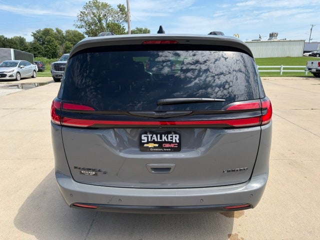 2025 Chrysler Pacifica Limited