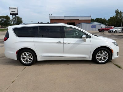 2020 Chrysler Pacifica Limited