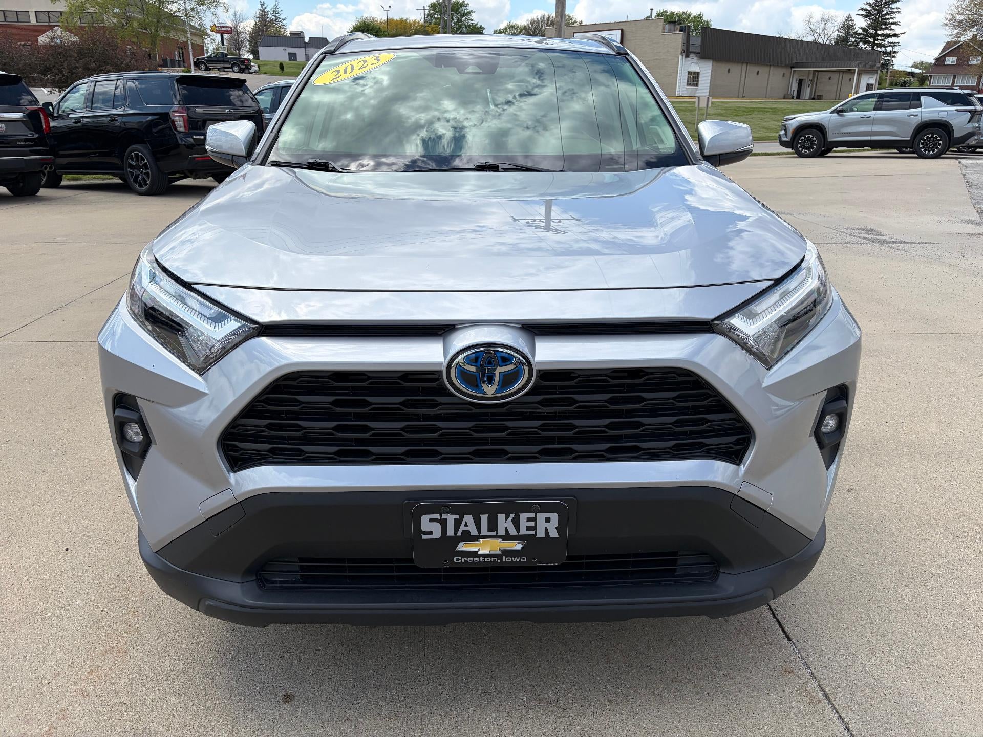 2023 Toyota RAV4 Hybrid XLE Premium